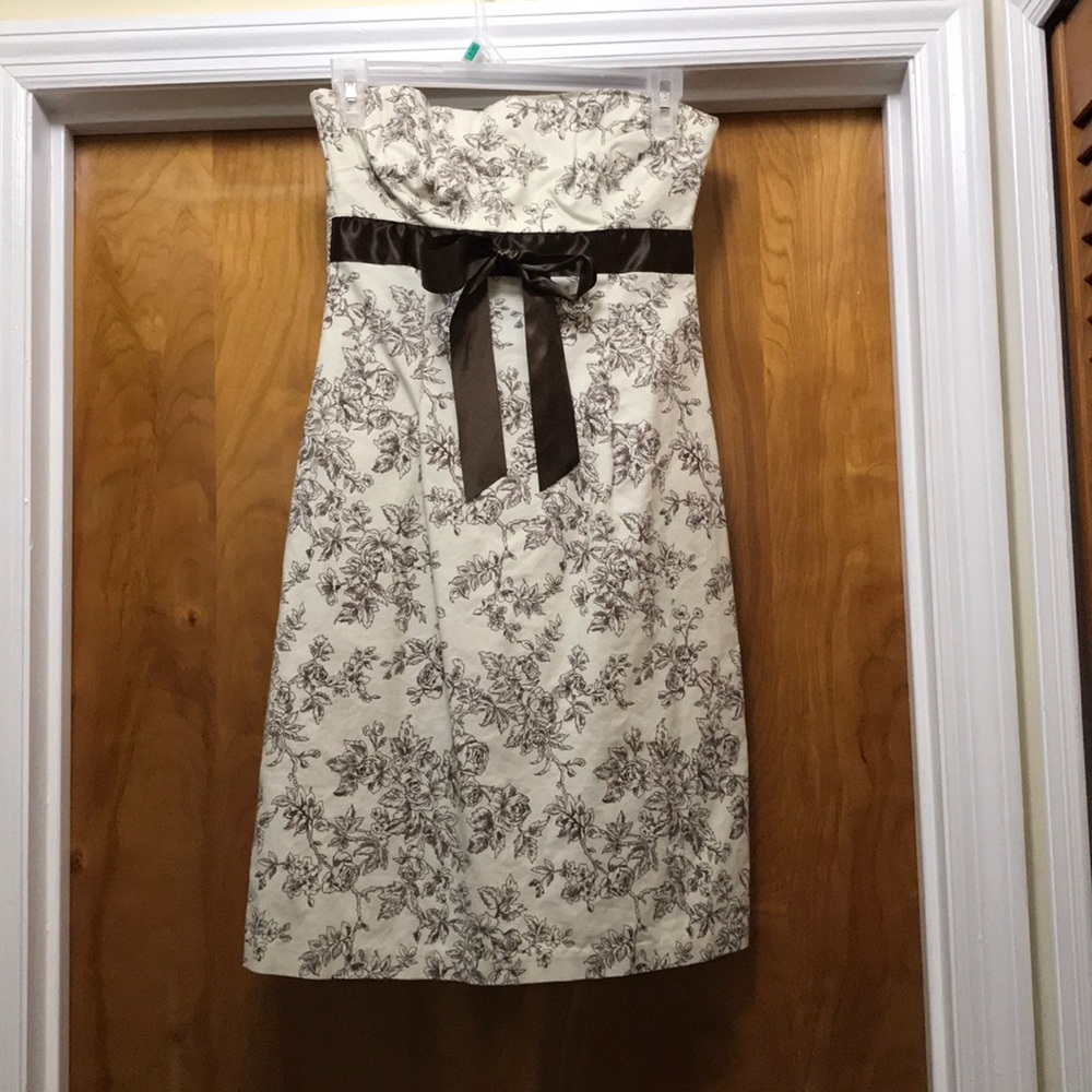 Strapless dress